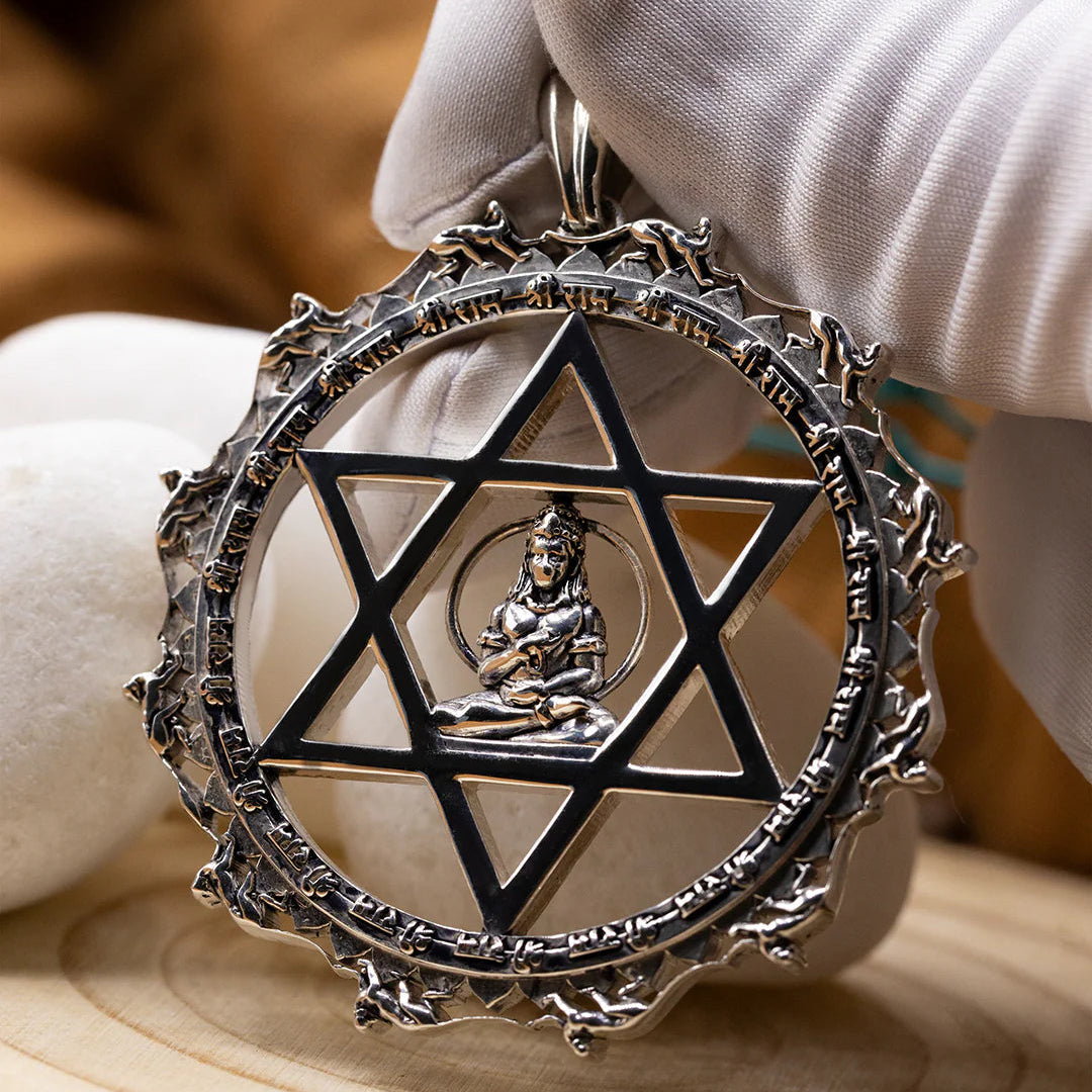 Yantrodharaka Hanuman Pendant