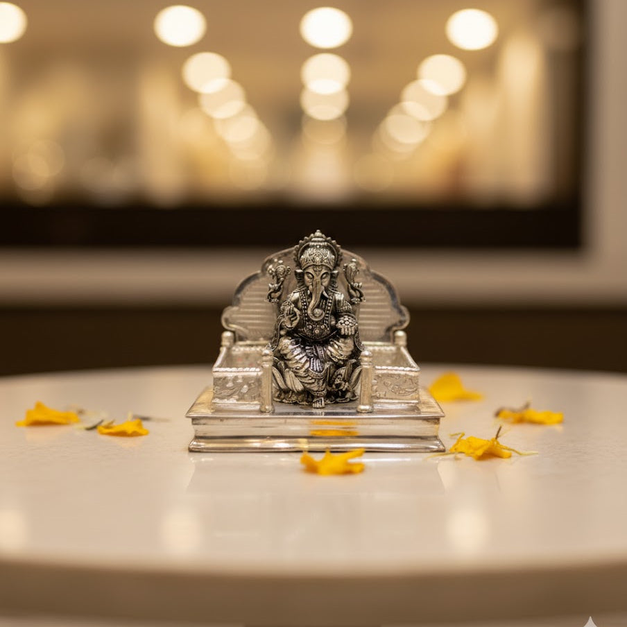 Silver Plated Maharaja Ganpati Idol (3 Inch)